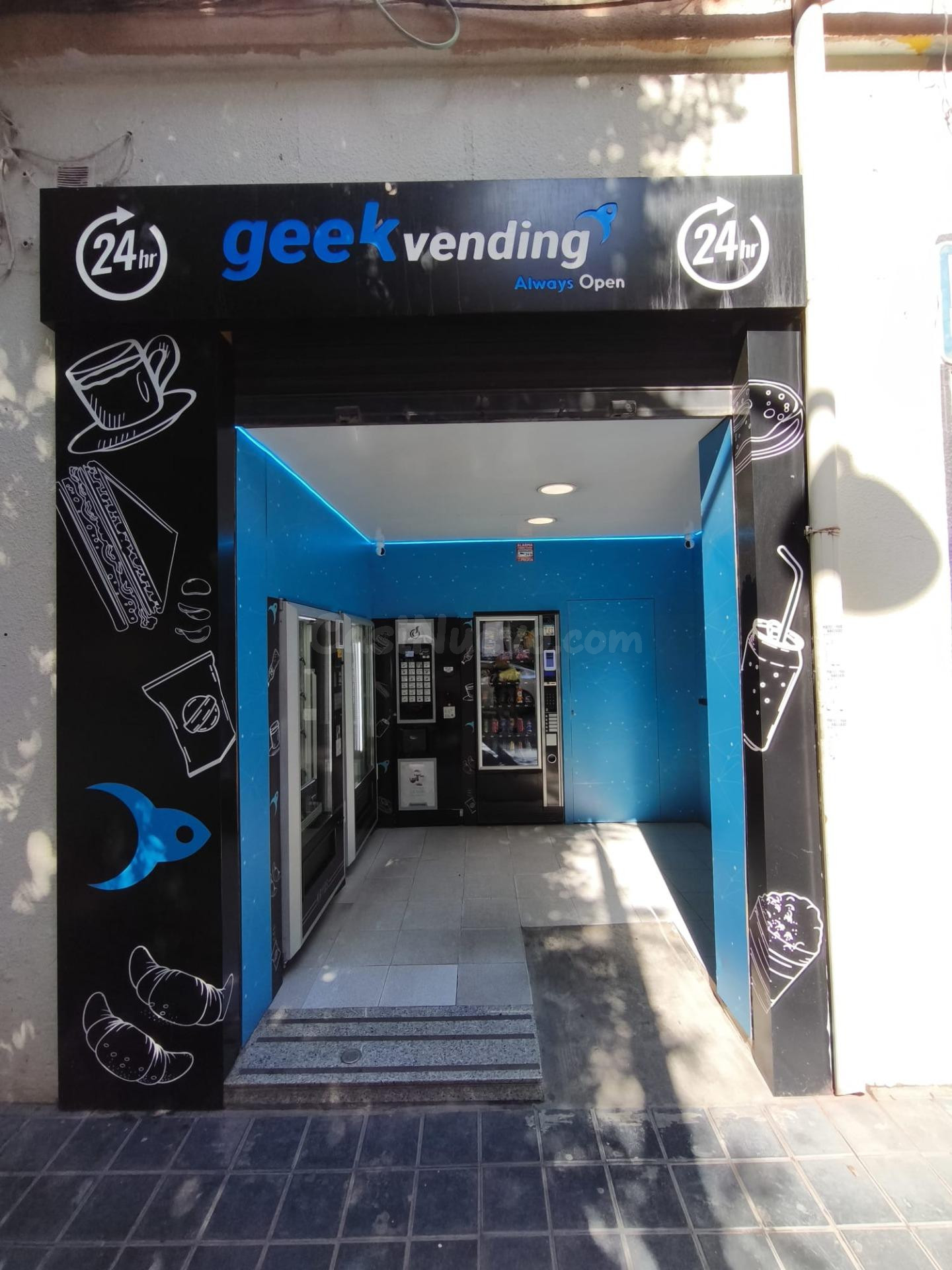 Traspaso de tienda de vending 24 horas en Valencia - foto 5