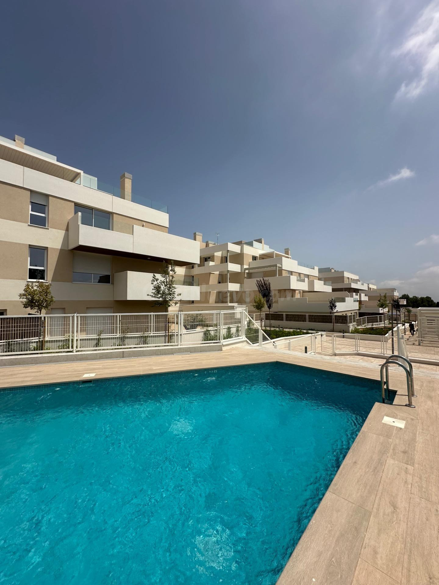 Exclusivo piso en residencial