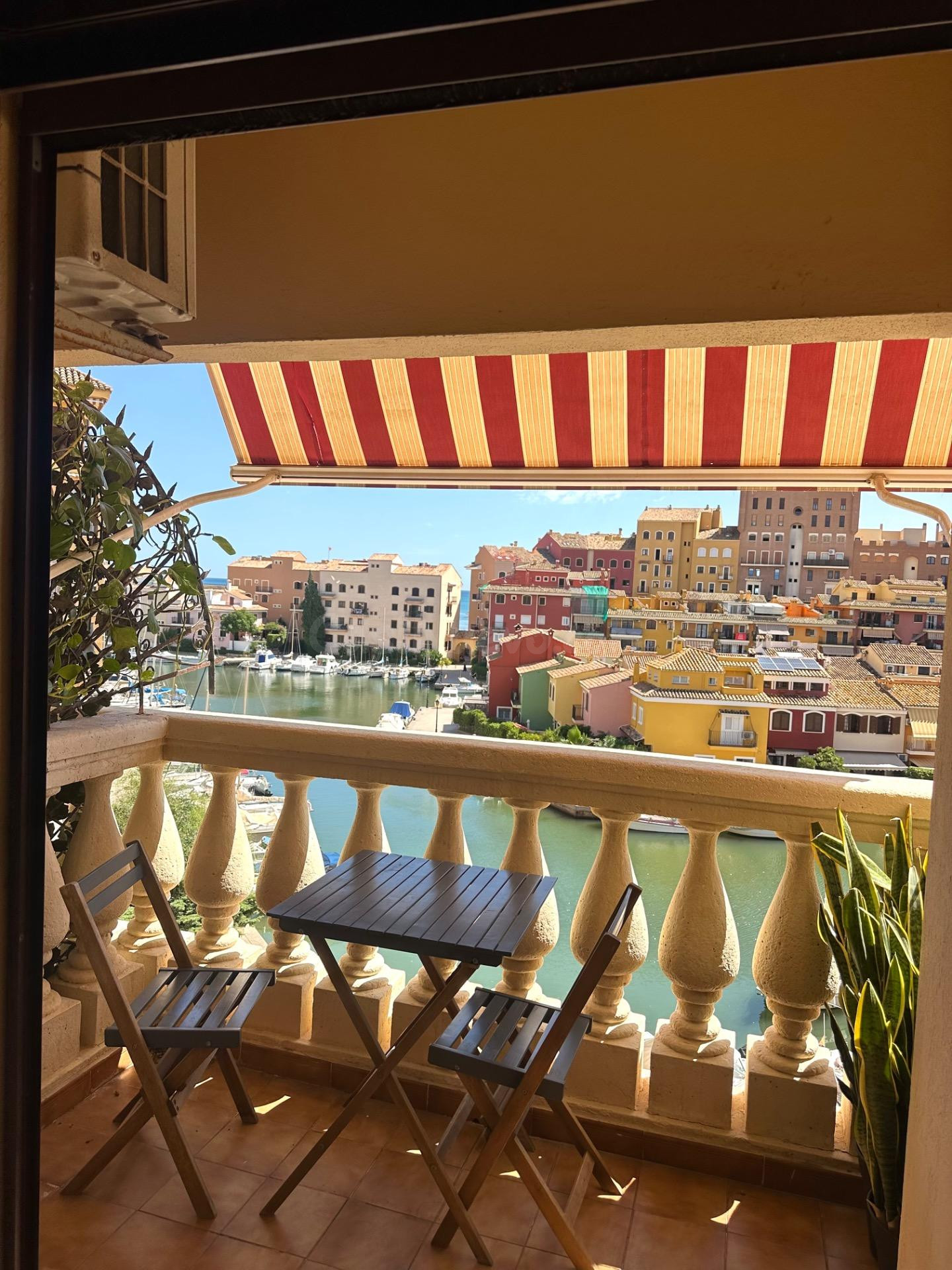 Apartamento con vistas a la dársena en Port Saplaya - foto 4