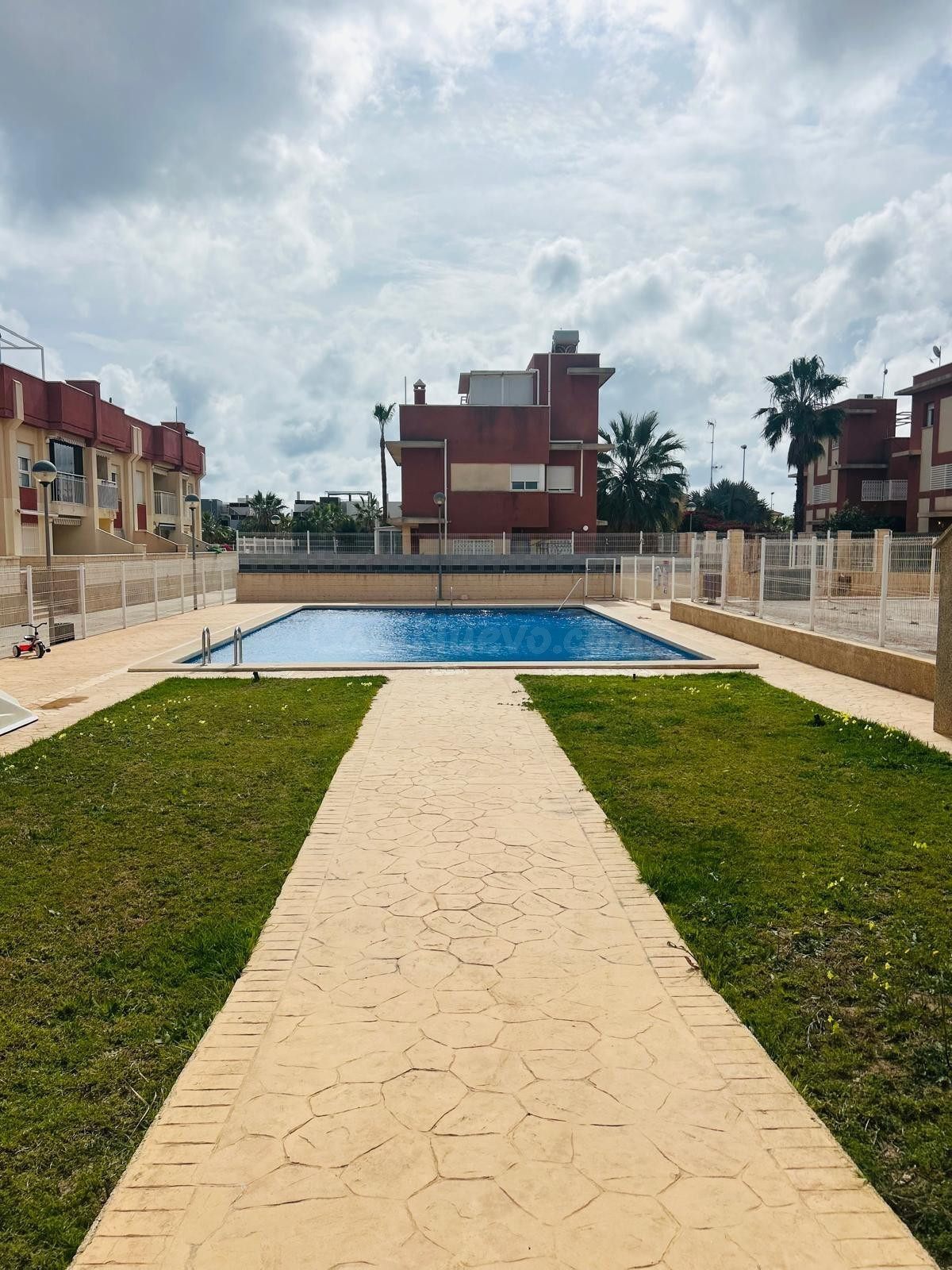 Tu Refugio de Lujo en Lomas de Cabo Roig – Una Inversión Irr - foto 5