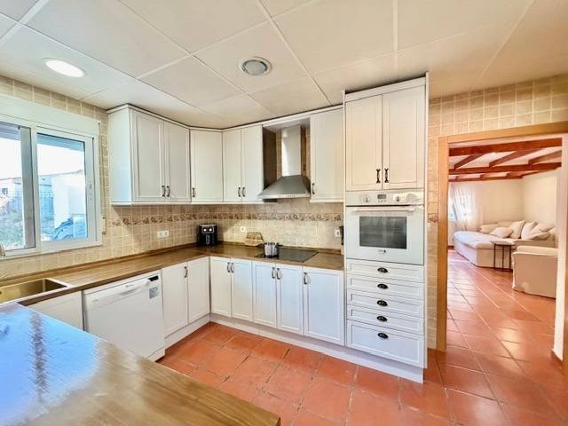 CHALET PARA QUE LO DISFRUTEN SUS HIJOS Y USTED - foto 3