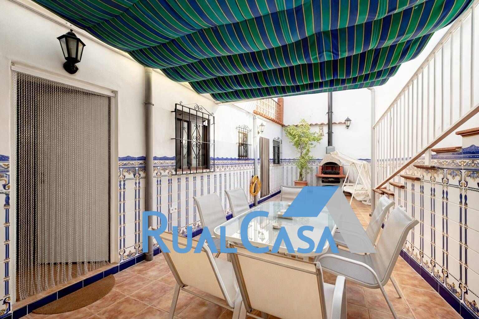 ✨ Espectacular planta baja con gran patio y solárium junto a Parque Lo Torrent.