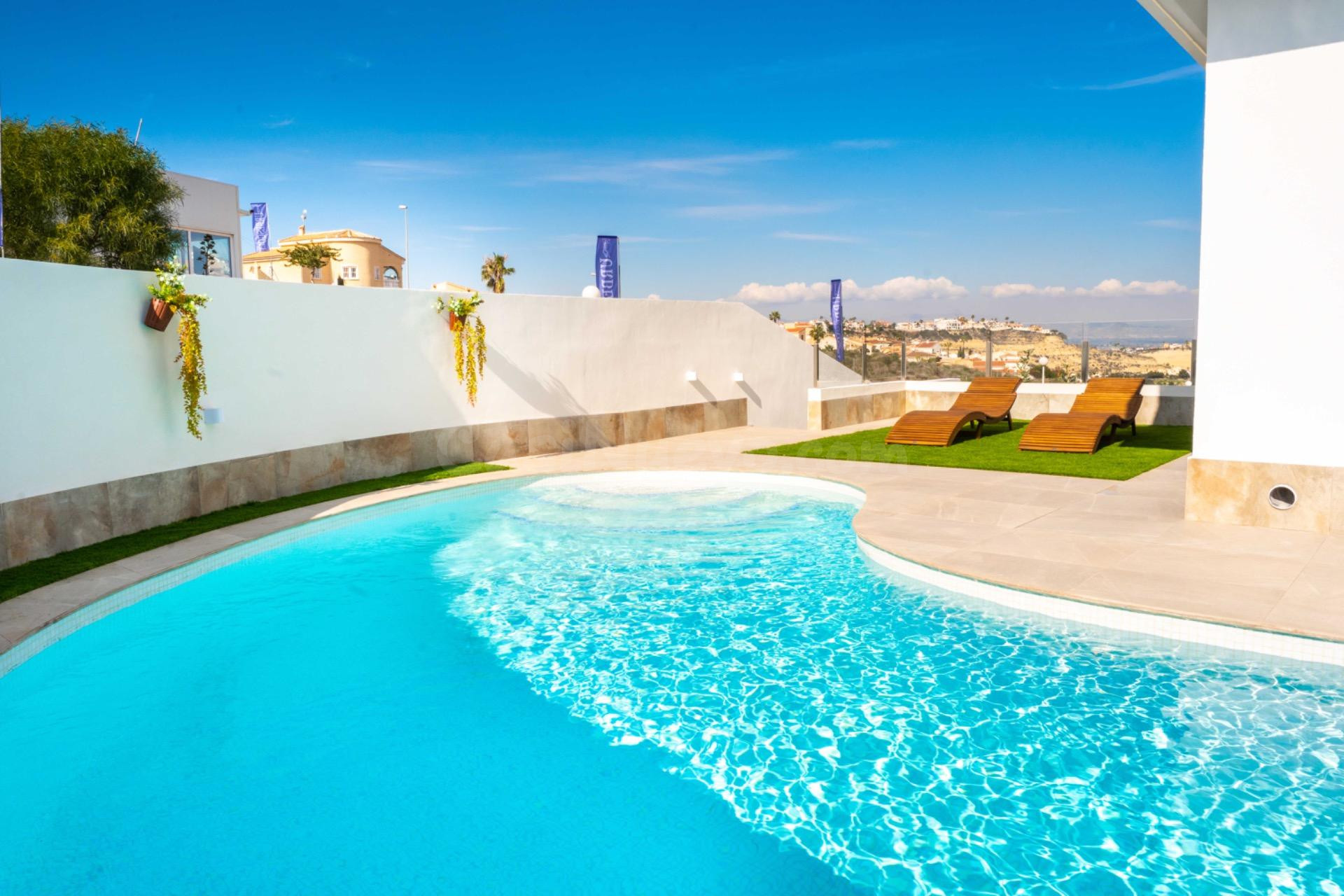 PRECIOSA GRAN VILLA CON VISTAS AL CAMPO DE GOLF “LA MARQUESA - foto 3