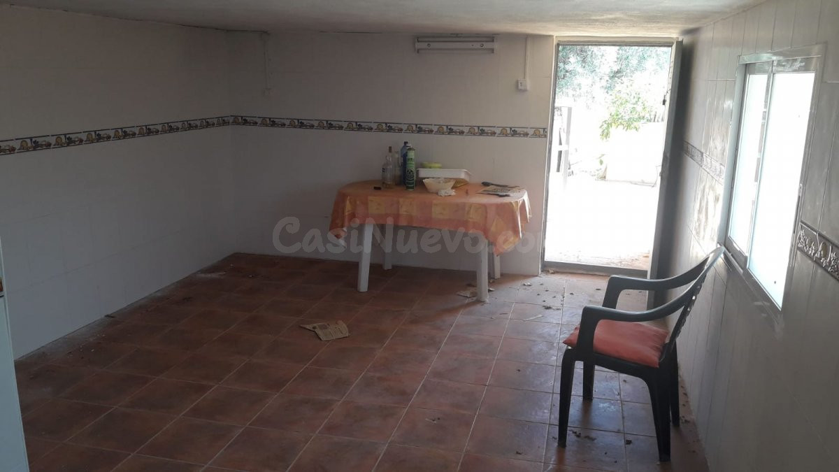 TERRENO CON CASA DE MADERA EN EL ESPARRAGAL DETRÁS DE CANTAL - foto 4