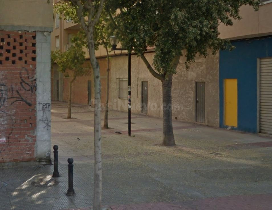 SE VENDE LOCAL EN ZARANDONA - DIAFANO - OPORTUNIDAD