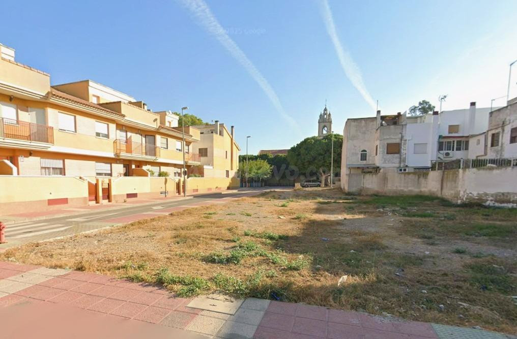 SE VENDE TERRENO URBANO EN SANTA CRUZ