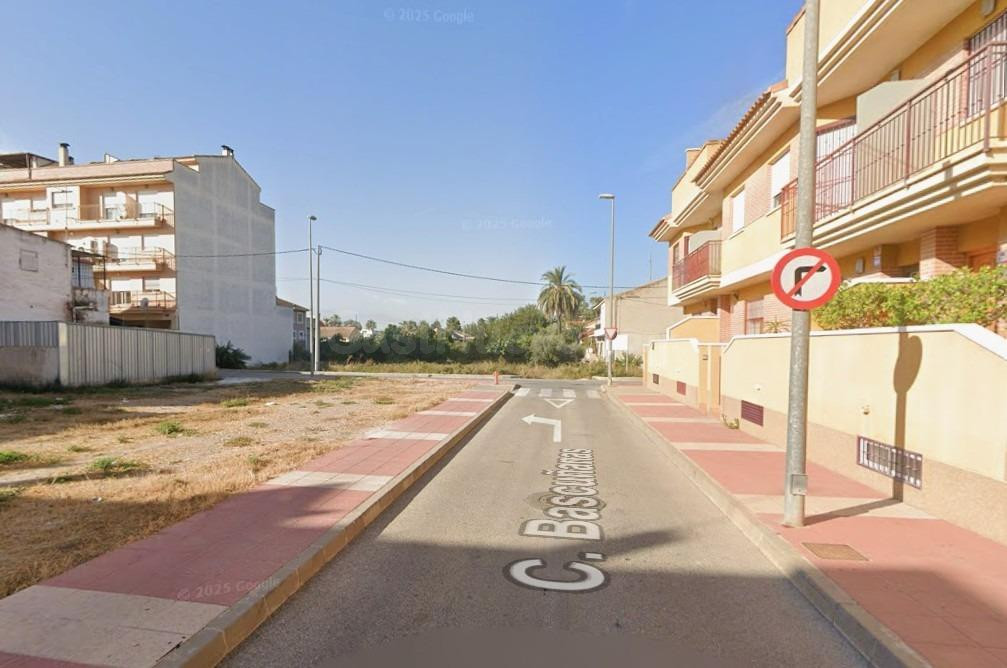SE VENDE TERRENO URBANO EN SANTA CRUZ - foto 2