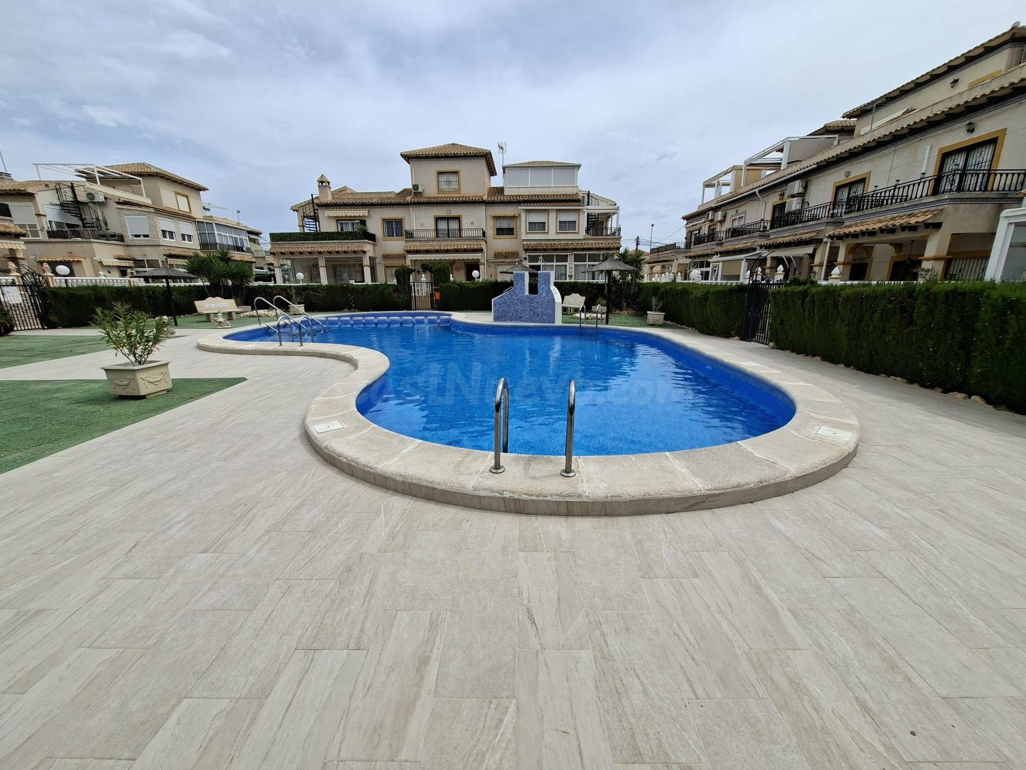 Precioso bungalow en orihuela Costa - foto 2