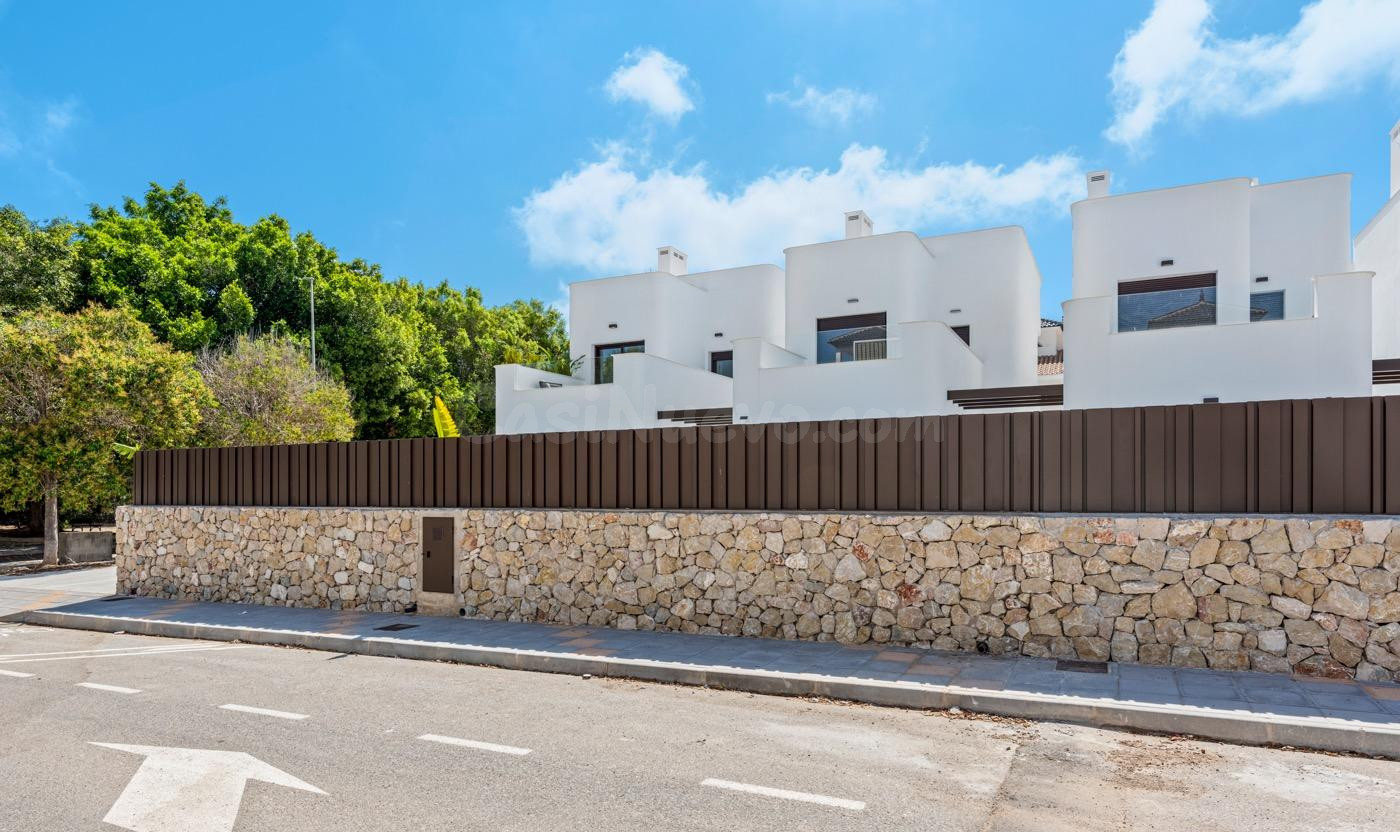 Una joya mediterránea en Mil Palmeras: la casa que estabas e - foto 3