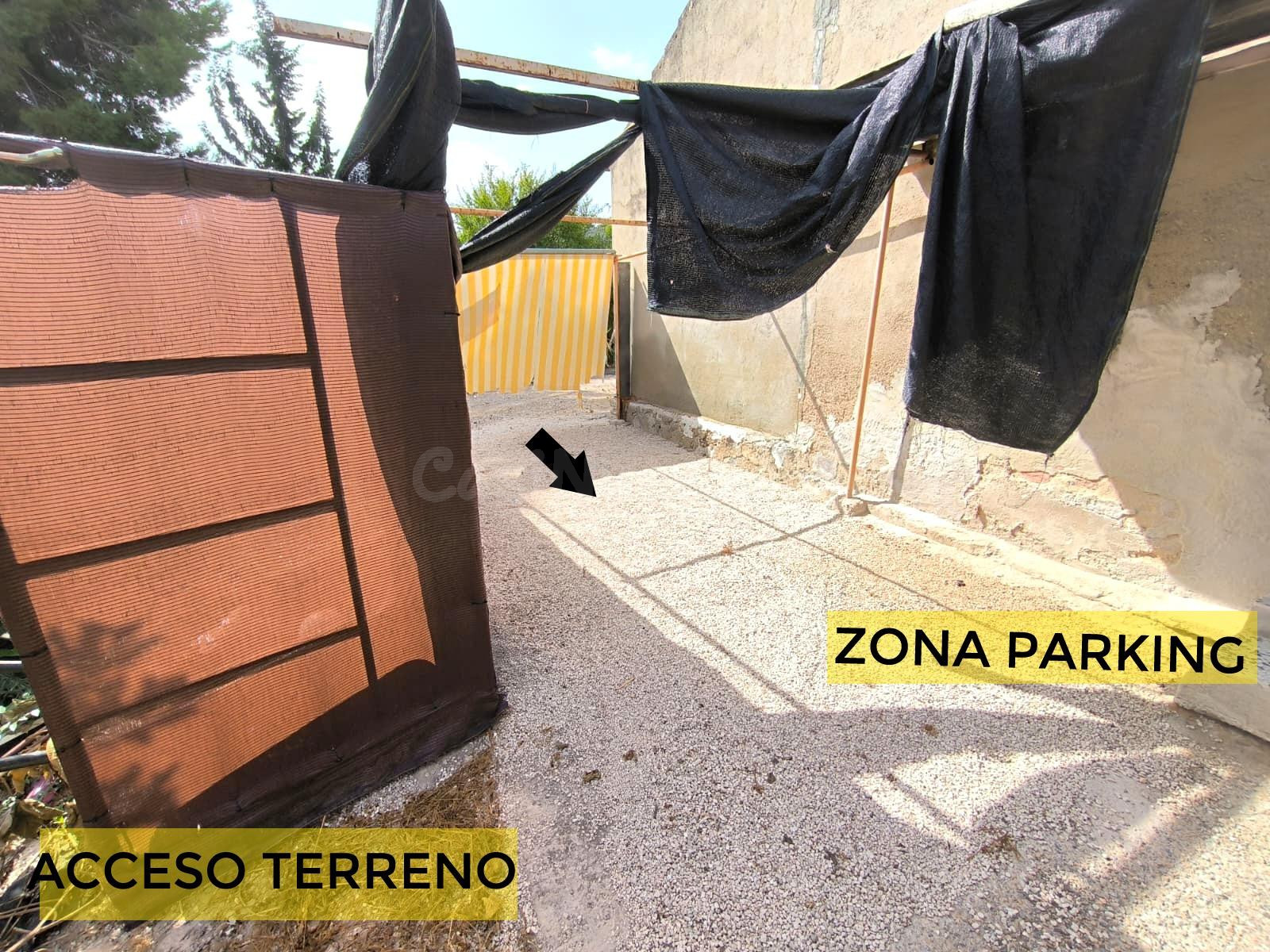 Casa con terreno en Llano de Brujas – Para reformar y crear  - foto 4