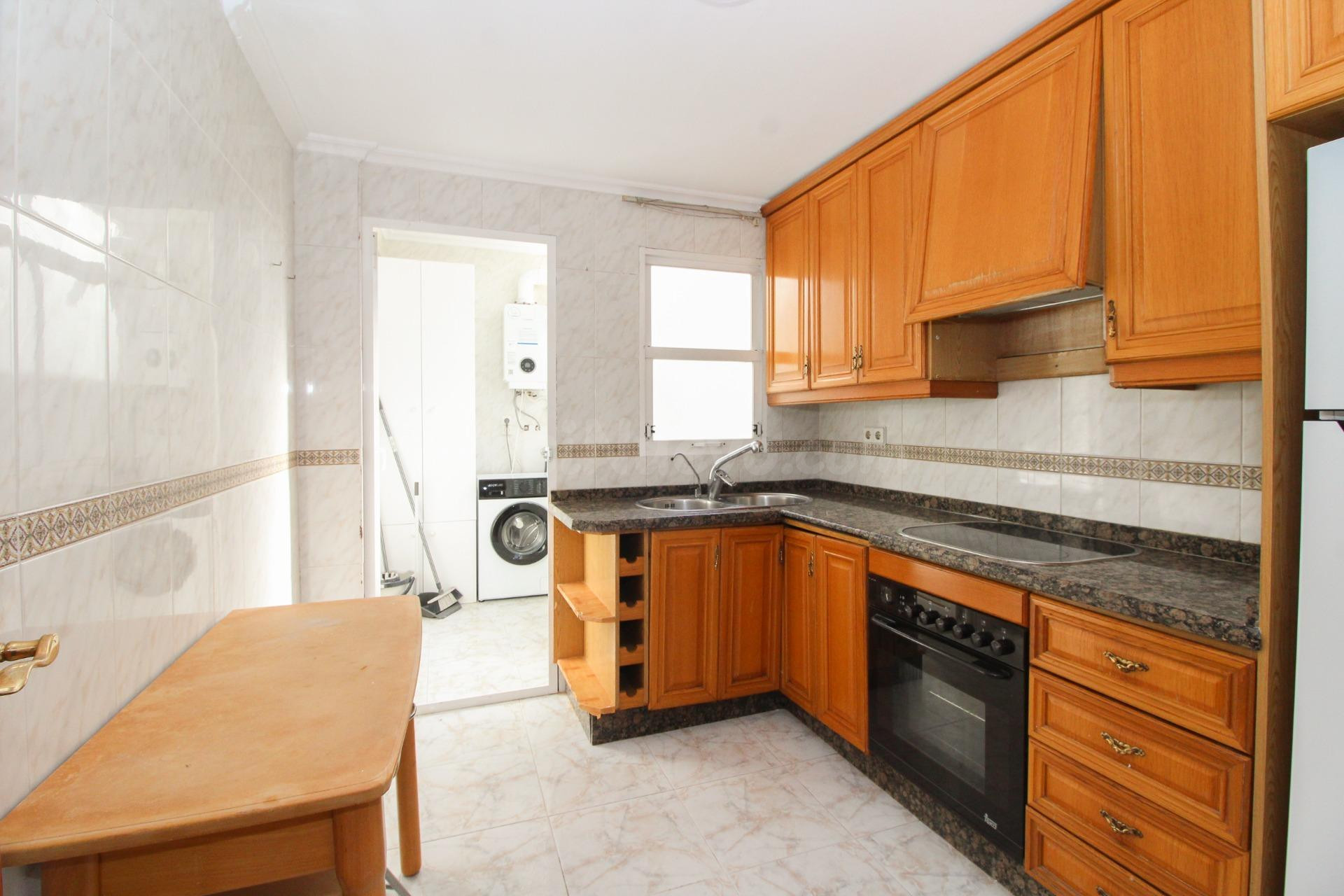 PISO REFORMADO EN ALQUILER, CENTRO, 5ª PLANTA 80 METROS 3 ha