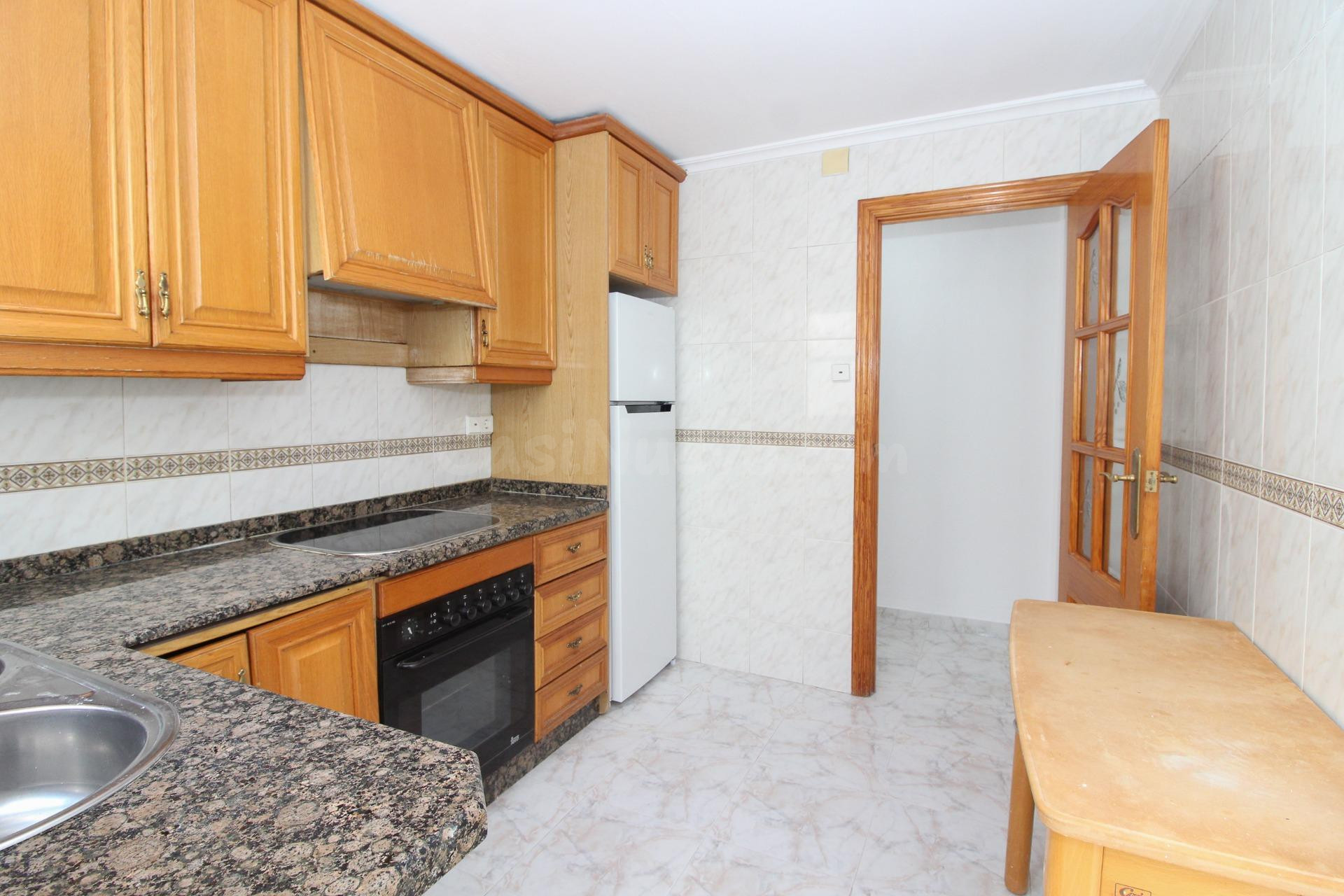PISO REFORMADO EN ALQUILER, CENTRO, 5ª PLANTA 80 METROS 3 ha - foto 2
