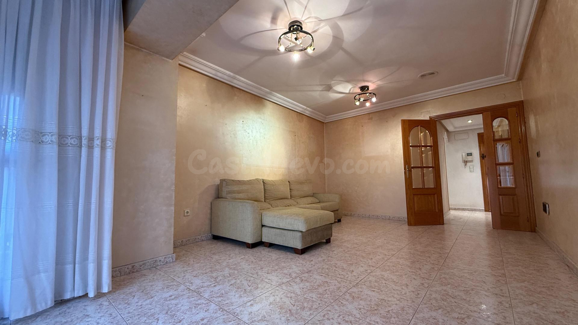 ✨ Piso de 135 m2 en pleno centro de Torrevieja, junto a la P - foto 4