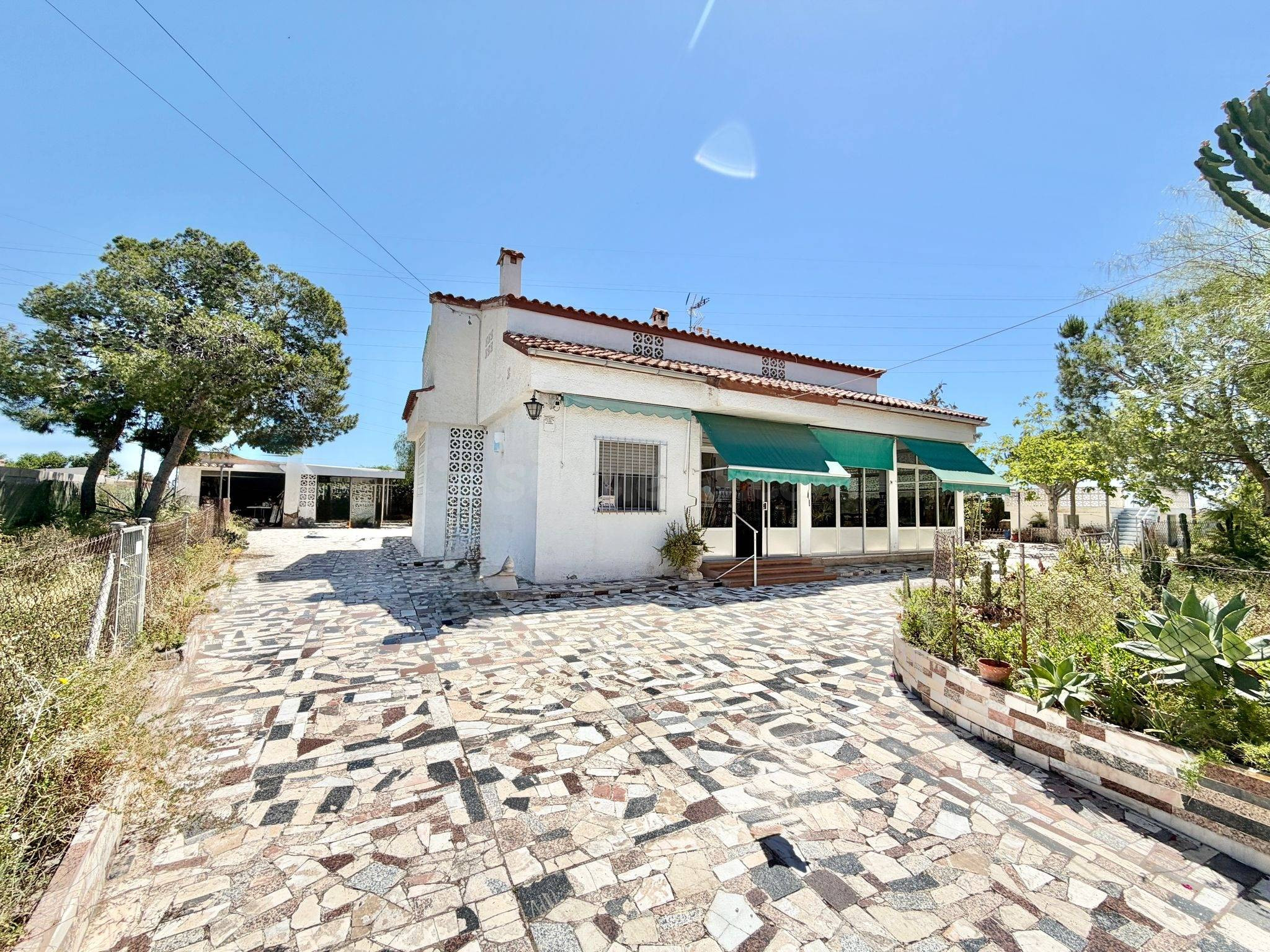 CHALET URBANO EN LA HUERTA (MUTXAMEL)
