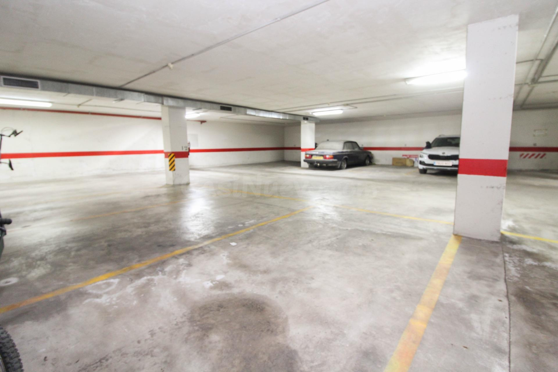 PLAZA DE GARAJE AMPLIA EN VENTA – ZONA MARTINEZ VALERO / TRA - foto 5