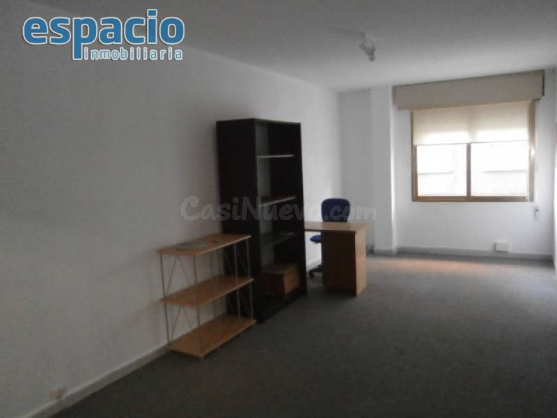 SE ALQUILA OFICINA ZONA CENTRO