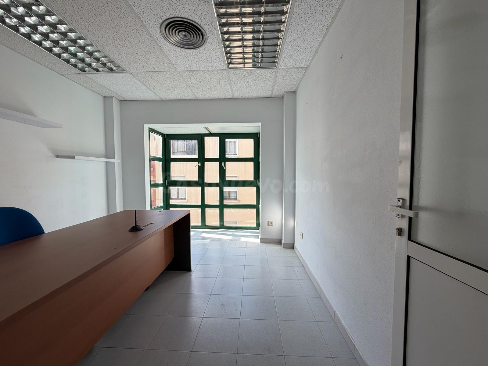 Alquiler oficina en la zona centro de Ponferrada - foto 4