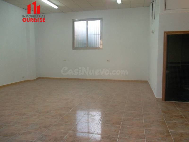 LOCAL REFORMADO EN LA ZONA DE MARIÑAMANSA - foto 2