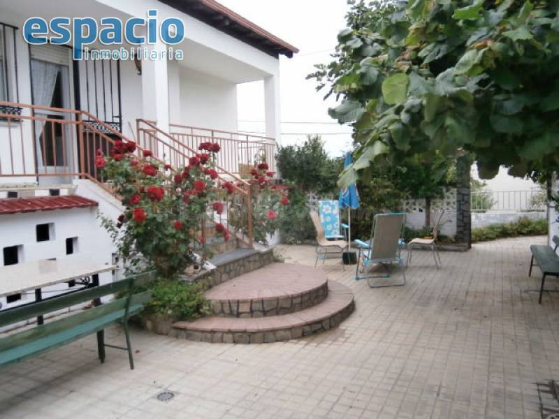 SE VENDE CASA  CON FINCA EN SAN LORENZO - foto 2