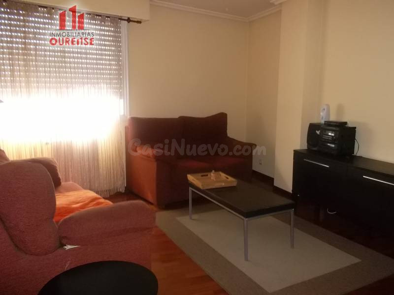 APARTAMENTO CON GARAJE MUY PROXIMO AL COLEGIO MARISTAS DE OURENSE