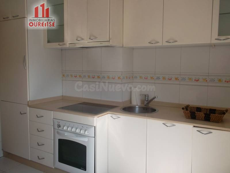 APARTAMENTO CON GARAJE MUY PROXIMO AL COLEGIO MARISTAS DE OU - foto 4