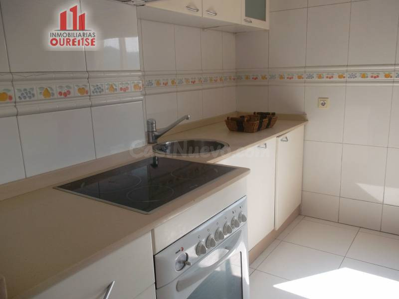 APARTAMENTO CON GARAJE MUY PROXIMO AL COLEGIO MARISTAS DE OU - foto 5