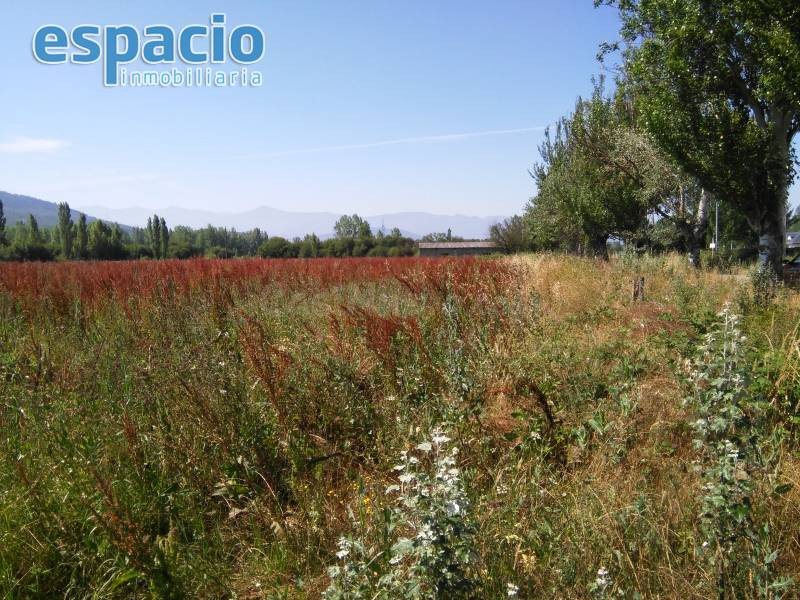 FINCA A LA VENTA EN BARCENA DEL BIERZO