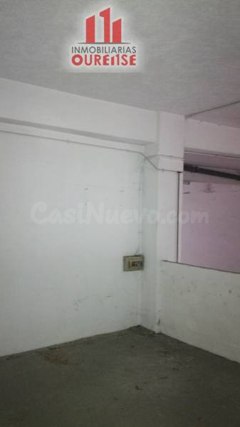 AMPLIO LOCAL COMERCIAL EN LA ZONA DE LA CARBALLEIRA - foto 3