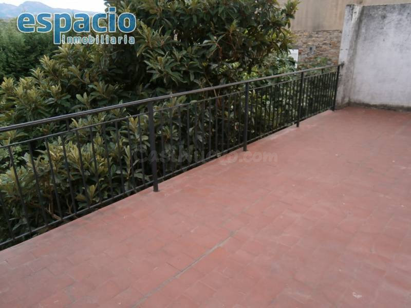 VENTA EDIFICIO EN TORAL DE LOS VADOS - foto 2
