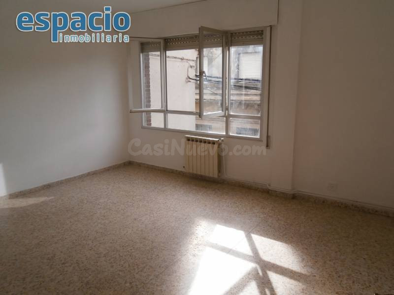 VENTA EDIFICIO EN TORAL DE LOS VADOS - foto 4