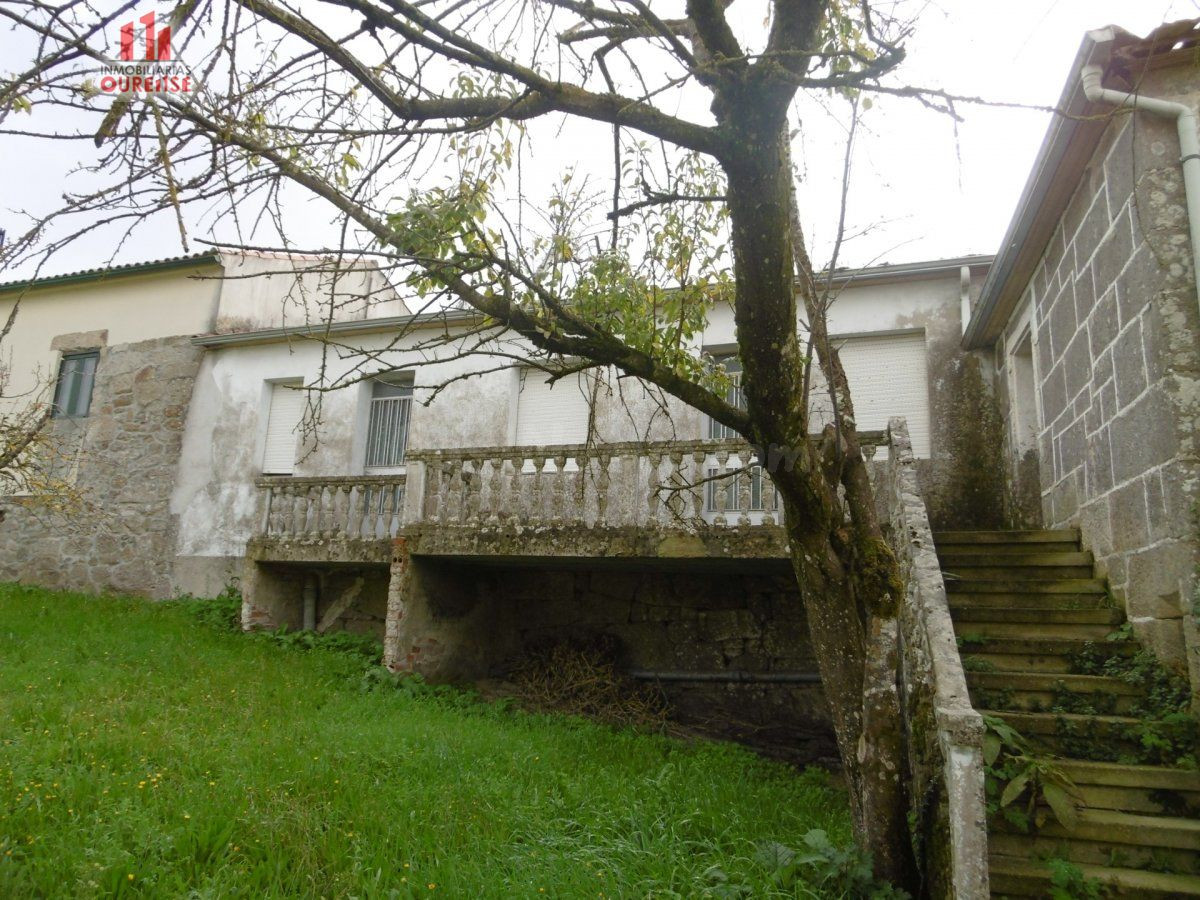 ANTIGUA CASONA DE PIEDRA CON JARDÍN PARA REFORMAR EN FERREIR - foto 2