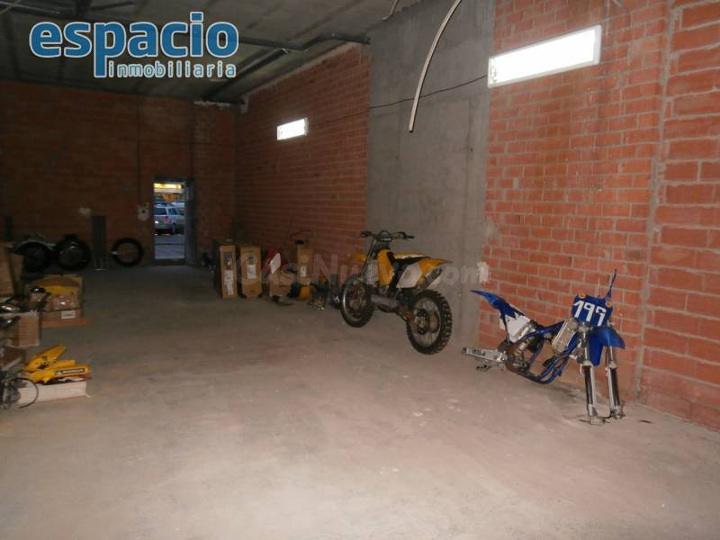 ALQUILER LOCAL EN LA ROSALEDA