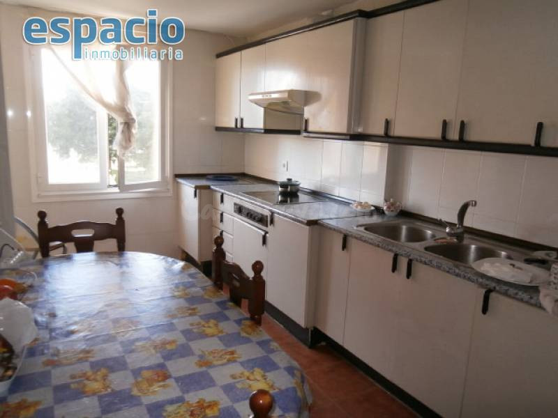 EN EL CENTRO DE PONFERRADA PISO EN VENTA