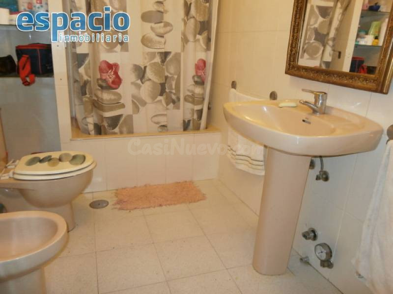 EN EL CENTRO DE PONFERRADA PISO EN VENTA - foto 5