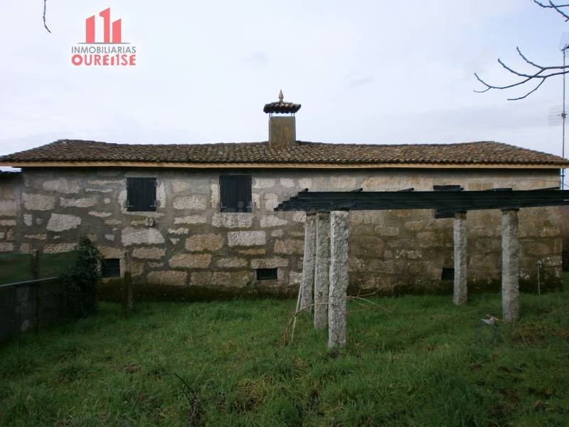 PAZO EN AMOEIRO PARA REFORMAR - foto 2