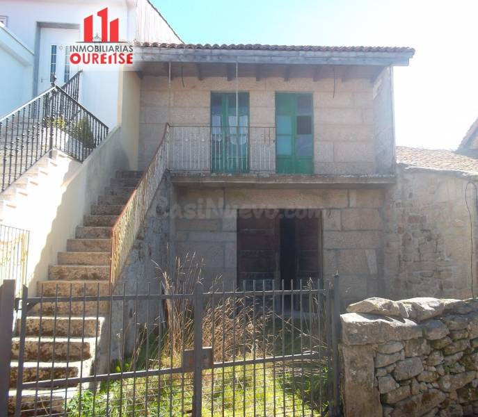 CASA PARA REFORMAR EN LA  ZONA  DE LA CEA