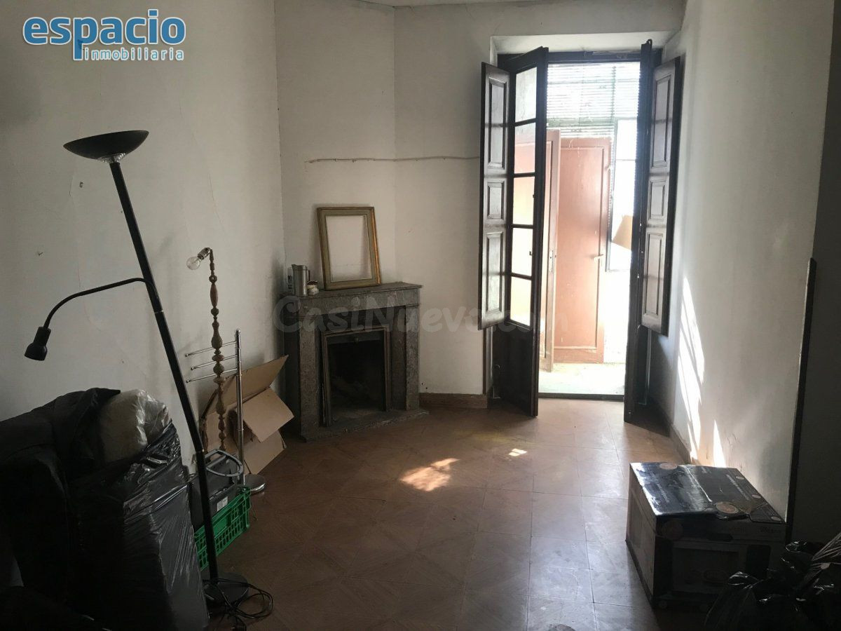 SE VENDE PISO CASCO ANTIGUO - foto 4