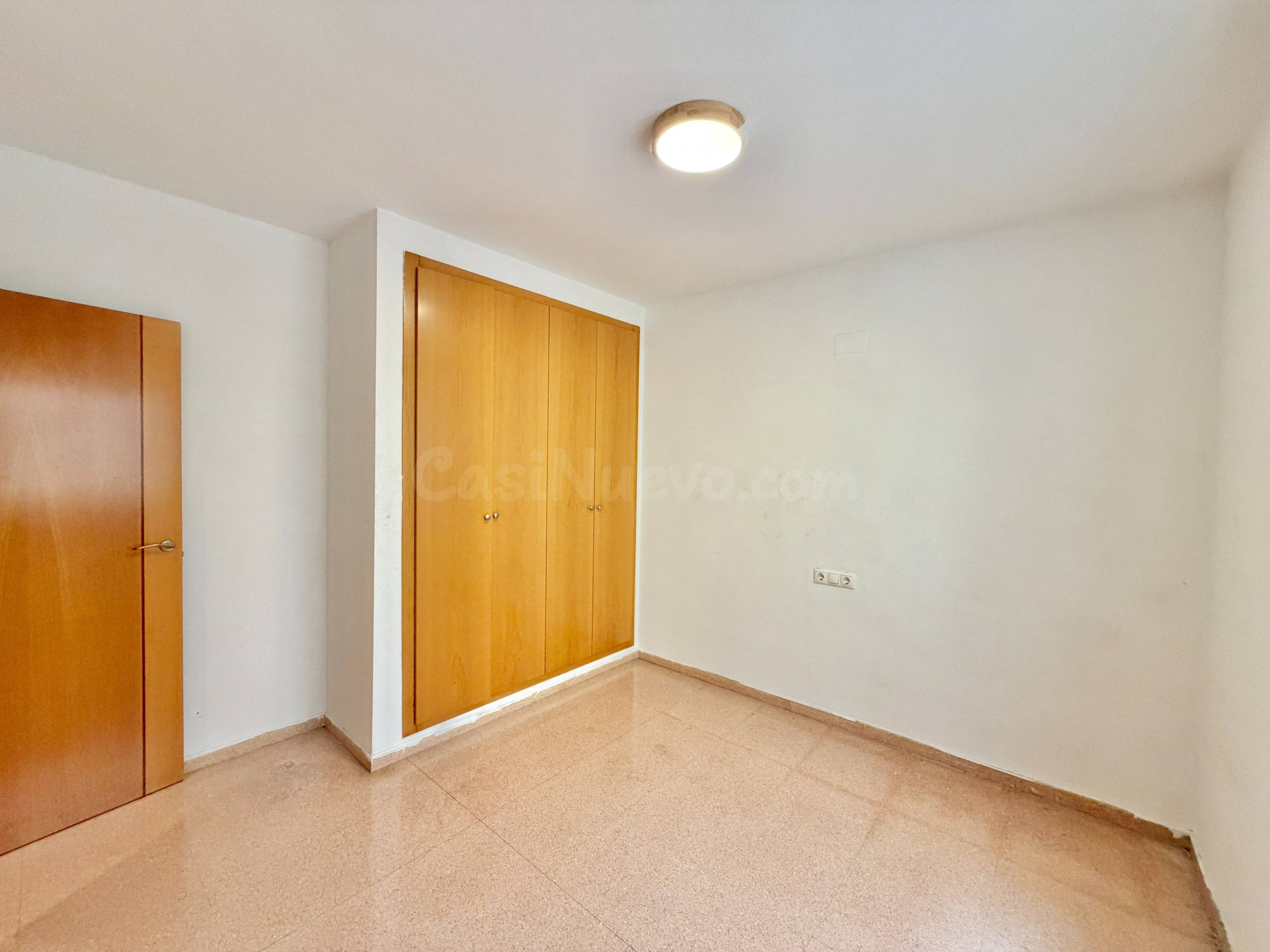 PISO EN LA FLORIDA CON DOS PLAZAS DE GARAJE - foto 3