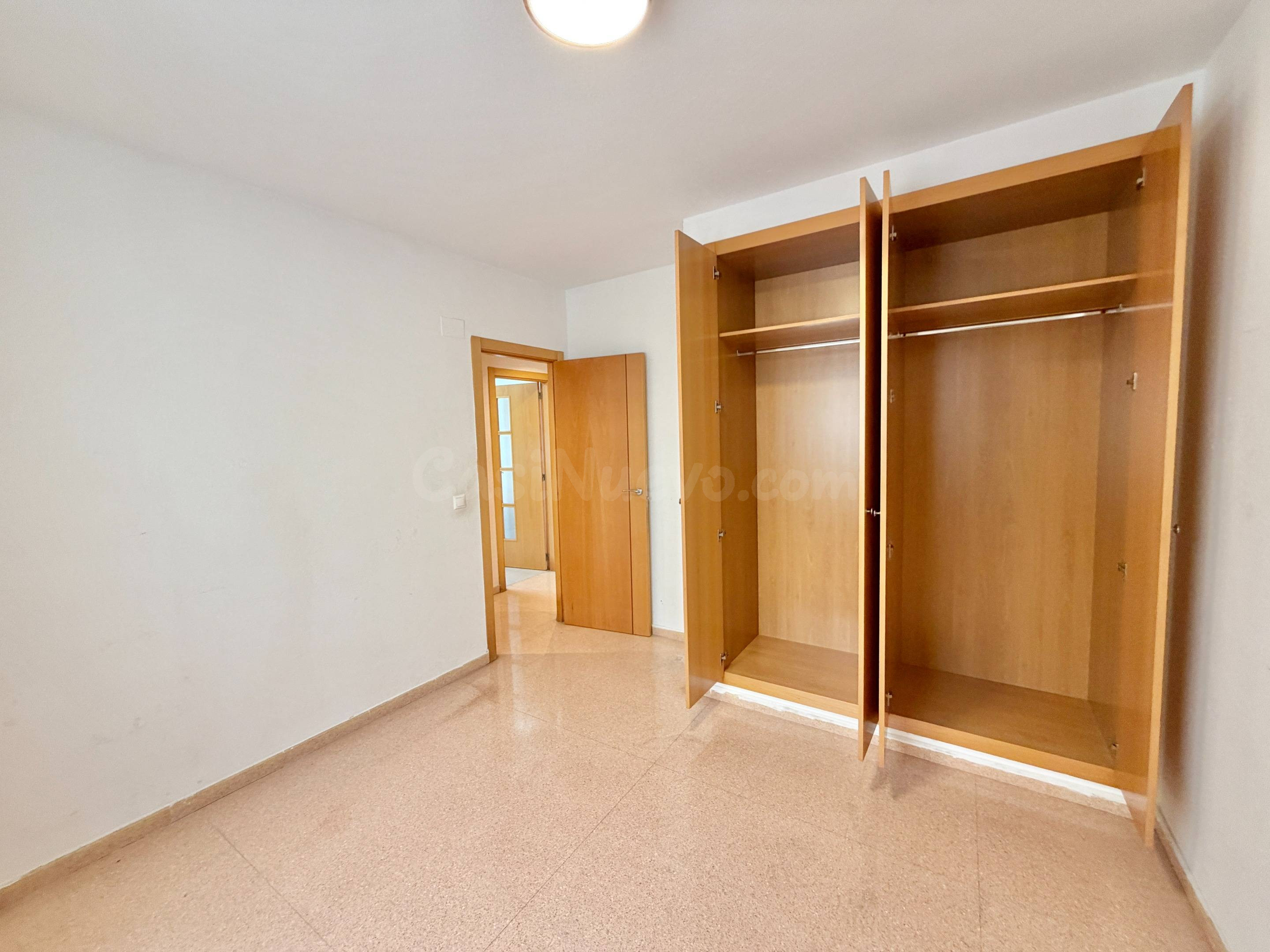 PISO EN LA FLORIDA CON DOS PLAZAS DE GARAJE - foto 4