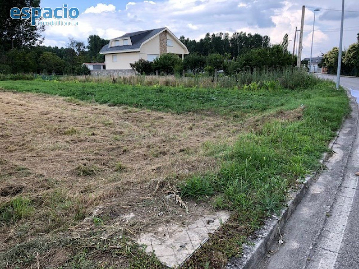 VENTA FINCA URBANA EN DEHESAS - foto 4