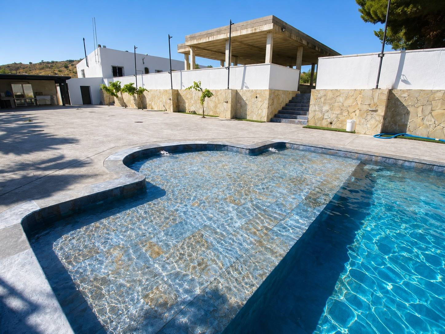 ESTUPENDO CHALET EN ASPE