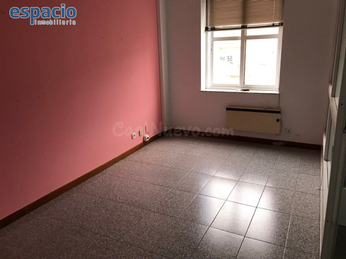SE VENDE O ALQUILA OFICINA ZONA CENTRO - foto 3