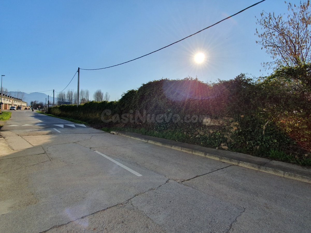 VENTA PARCELA URBANA EN NARAYOLA - foto 2