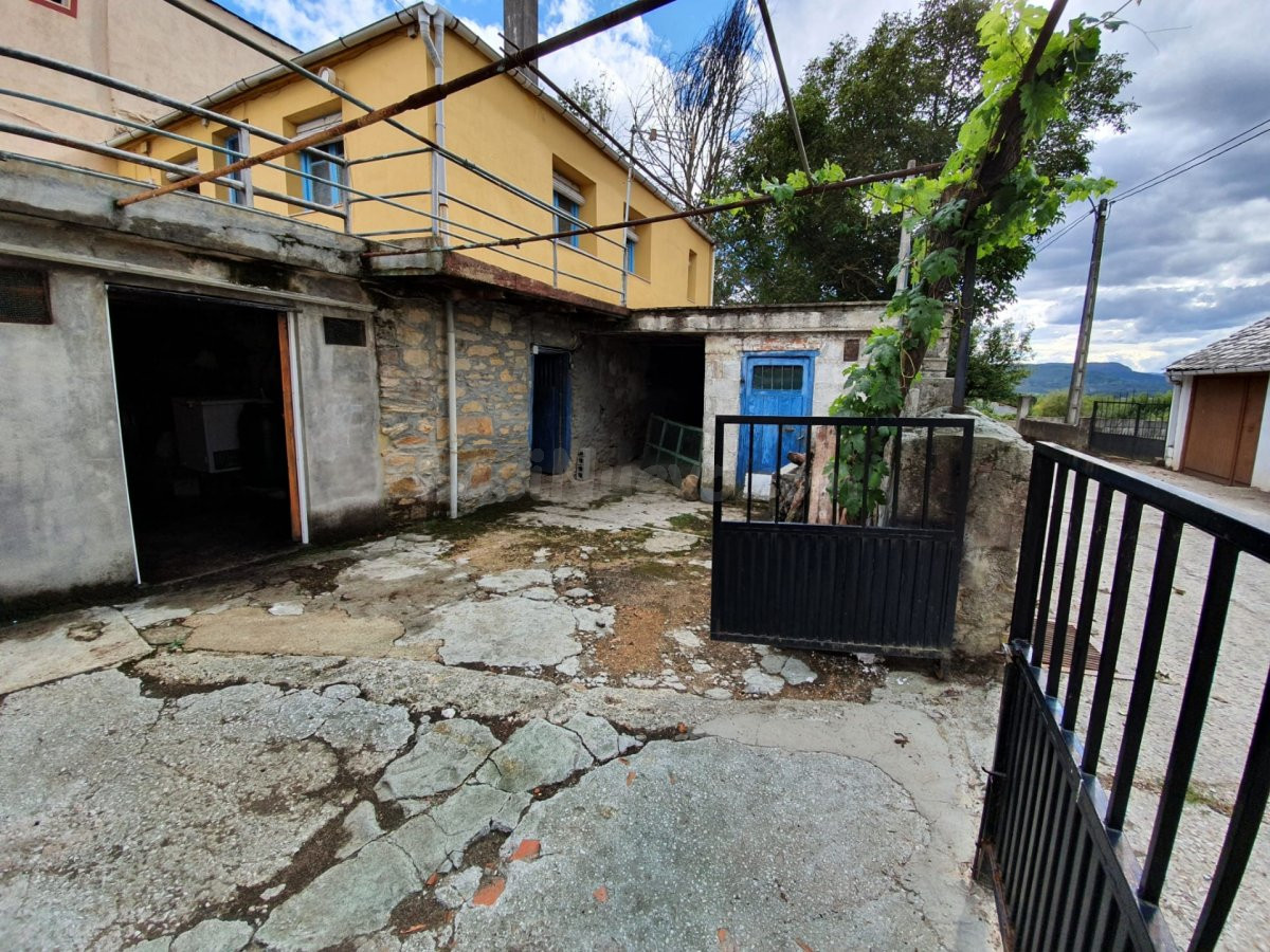 VENTA CASA EN SAN JUAN DE PALUEZAS