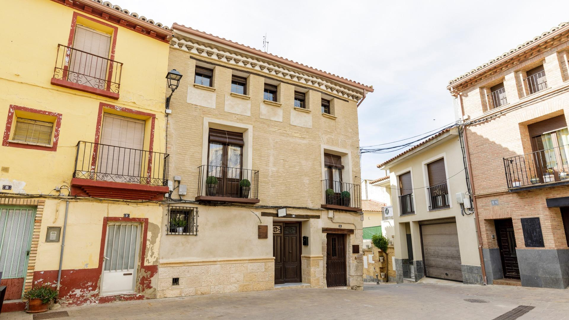 Venta de magnifica casa en Magallón - foto 2
