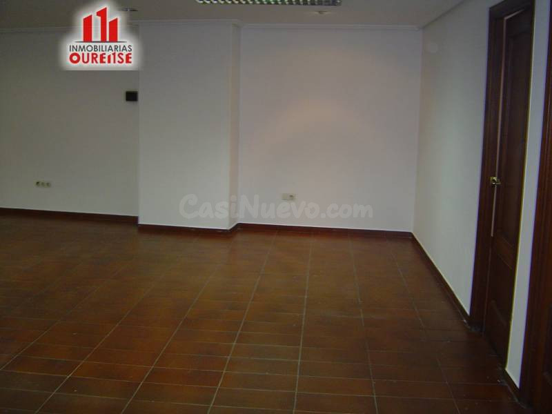 REF: 01809 SE VENDE O ALQUILA OFICINA EN PLENO CORAZON DE OU - foto 3