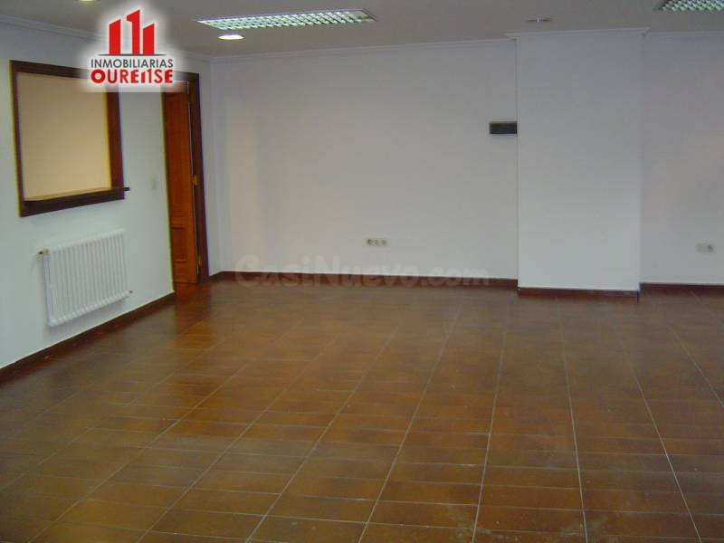 REF: 01809 SE VENDE O ALQUILA OFICINA EN PLENO CORAZON DE OU - foto 4