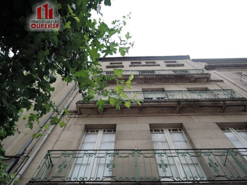 EDIFICIO PROXIMO AL JARDIN DEL POSIO