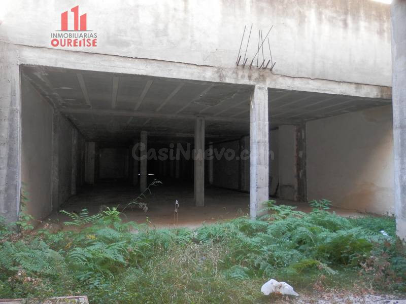 CÉNTRICO LOCAL COMERCIAL CON ENTRADA POR DOS CALLES - foto 4