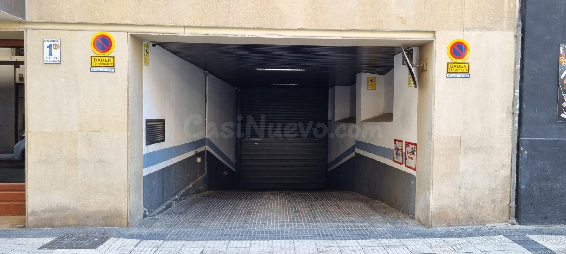 Venta de garaje en el centro de Zaragoza - foto 2